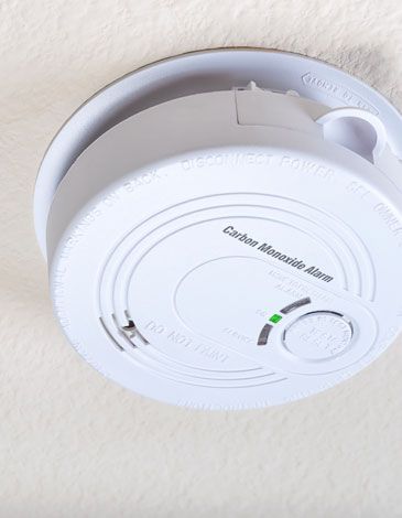 Carbon monoxide monitor on the ceiling